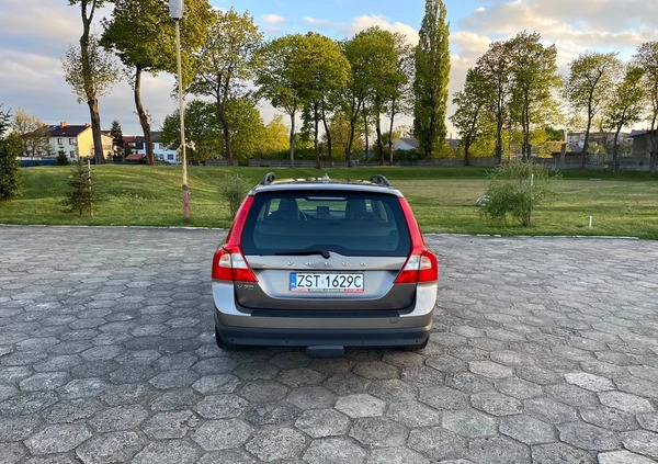 Volvo V70 cena 25400 przebieg: 222000, rok produkcji 2009 z Limanowa małe 211